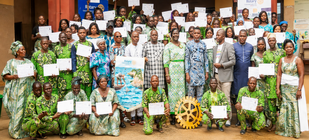 Le Rotary Club de Cotonou Lagune marque la certification des artisans